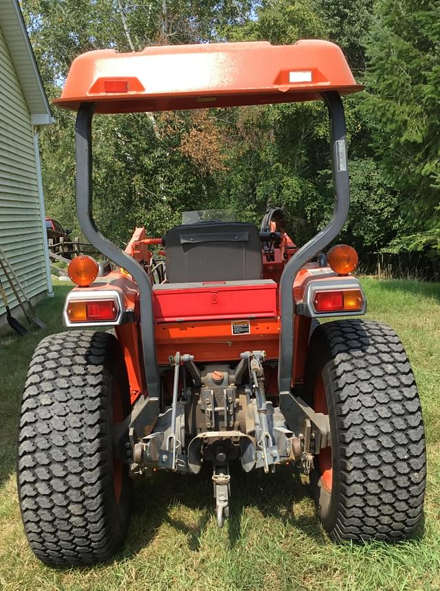 Image of Kubota L3710 equipment image 2