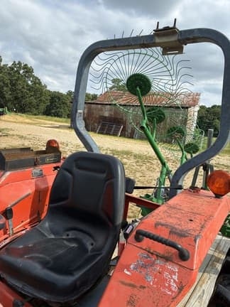 Image of Kubota L4300 equipment image 2