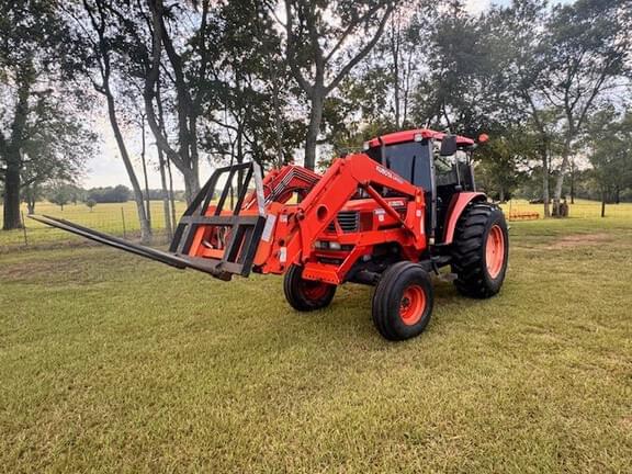 Image of Kubota M9000 equipment image 2