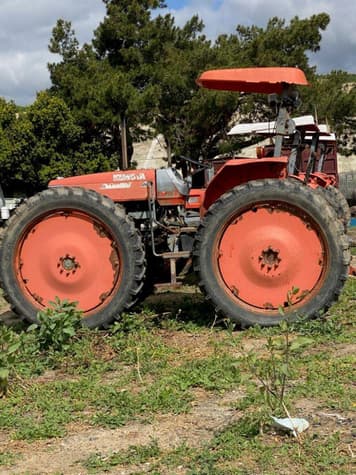 Main image Kubota M9000