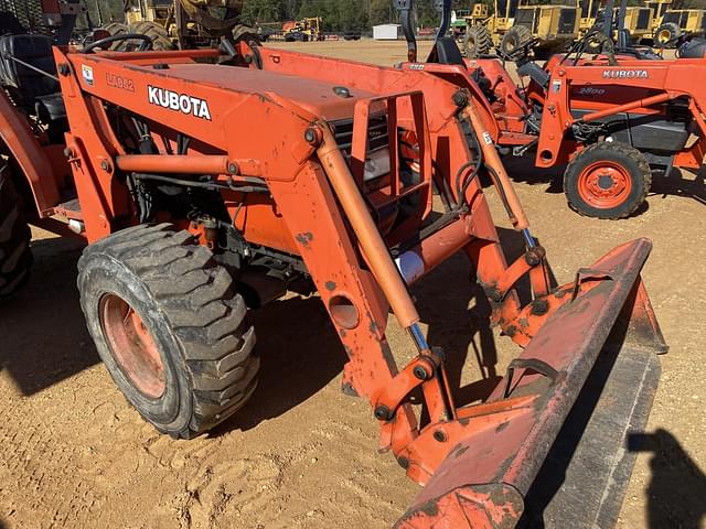 Image of Kubota MX5000 equipment image 4