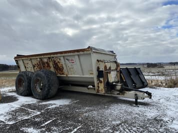 Main image Kuhn Knight 8141