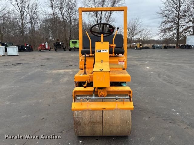 Image of LeeBoy 300 equipment image 1