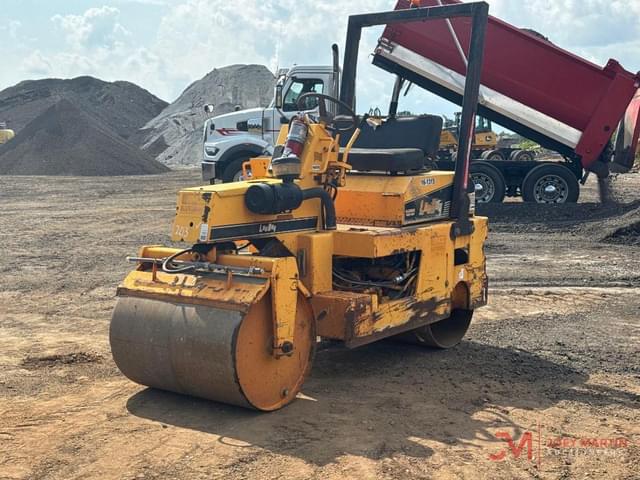 Image of LeeBoy 400 equipment image 1