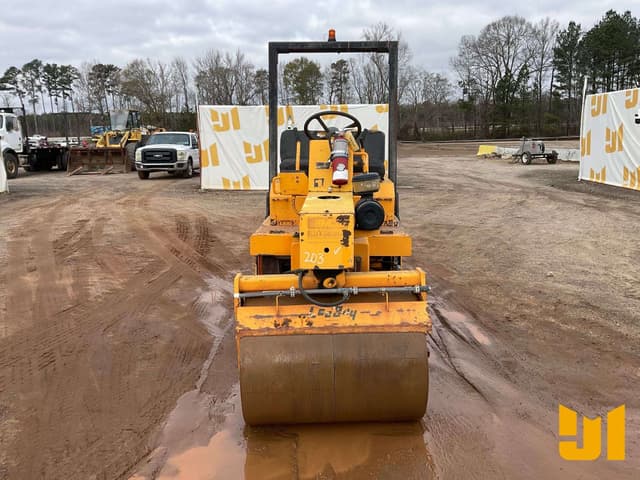 Image of LeeBoy 400 equipment image 1