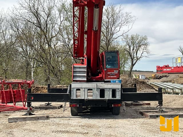 Image of Liebherr LTM1100-2 equipment image 3