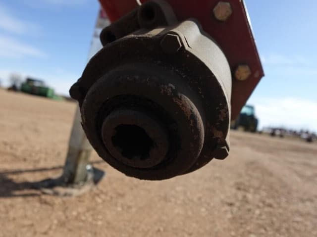 Image of MacDon 5020 equipment image 4