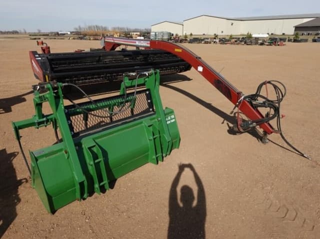 Image of MacDon 5020 equipment image 2