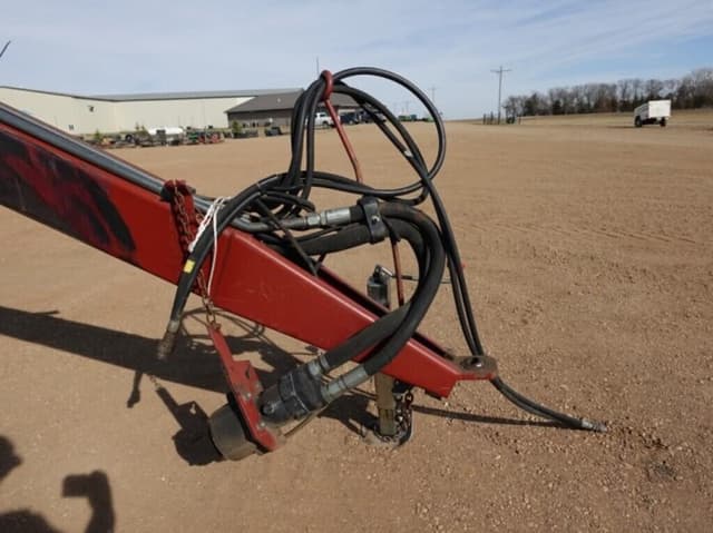 Image of MacDon 5020 equipment image 3