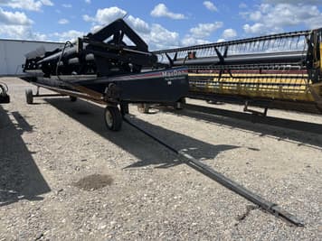 Main image MacDon 962