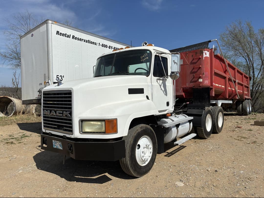 Image of Mack CH613 Primary image