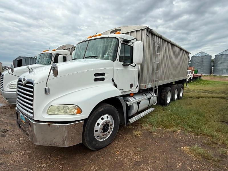 Image of Mack CX600 Primary image