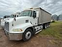 2002 Mack CX600 Image