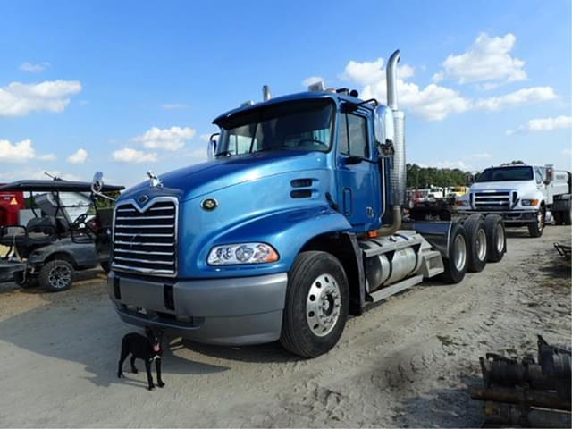 Image of Mack CX613 equipment image 2
