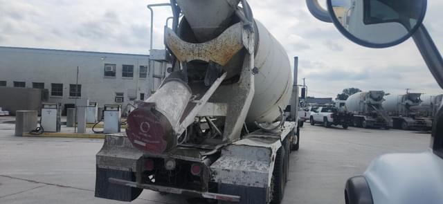 Image of Mack Granite CV713 equipment image 3