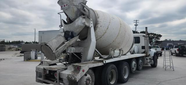 Image of Mack Granite CV713 equipment image 3