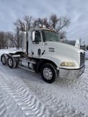 2002 Mack Vision CX613 Image