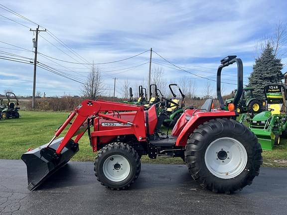 Image of Massey Ferguson 1433V equipment image 1