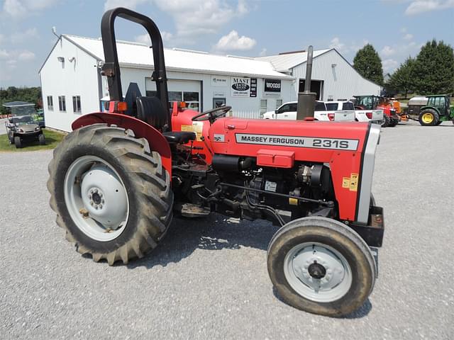 Image of Massey Ferguson 231S equipment image 2