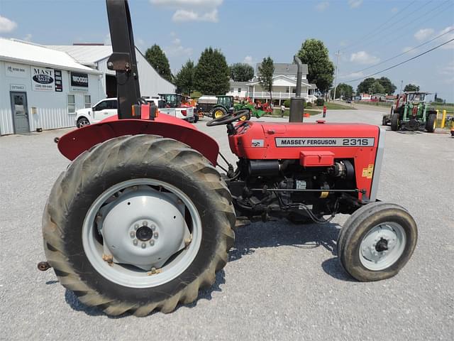 Image of Massey Ferguson 231S equipment image 3