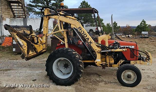 Image of Massey Ferguson 451 equipment image 3