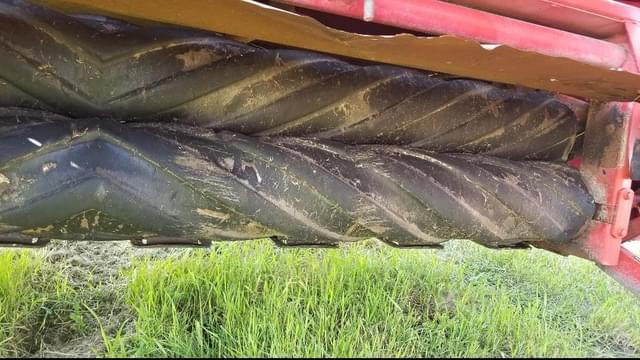 Image of New Holland 1431 equipment image 3