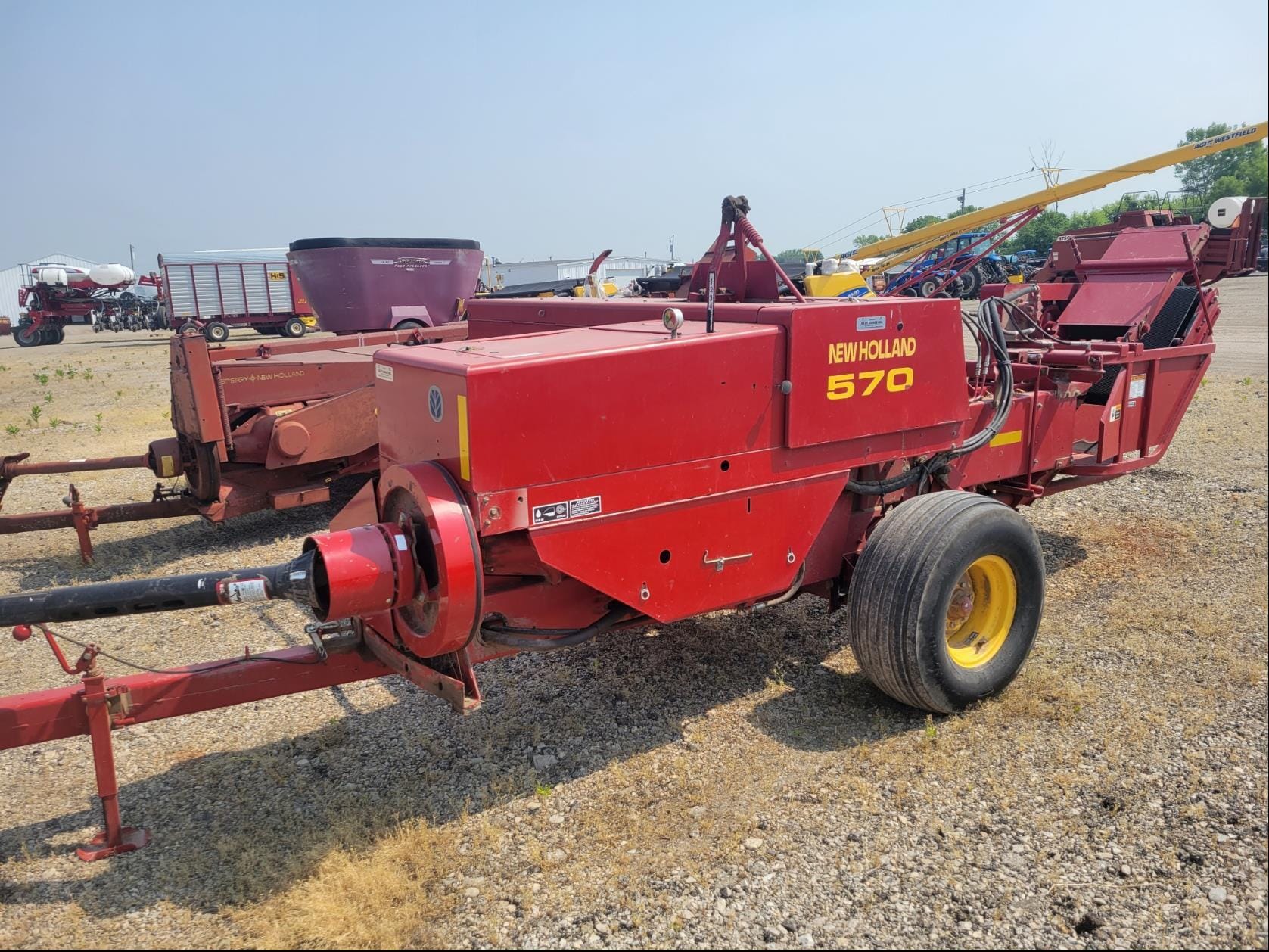 2002 New Holland 570 Equipment Image0