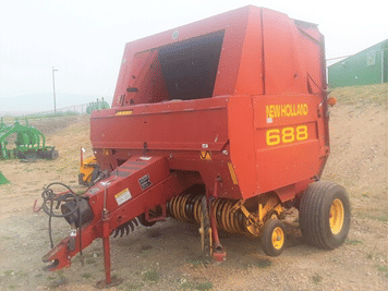 Main image New Holland 688