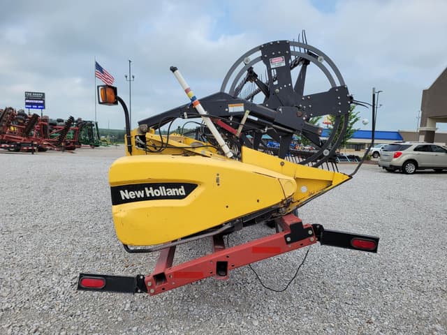 Image of New Holland 74C equipment image 4
