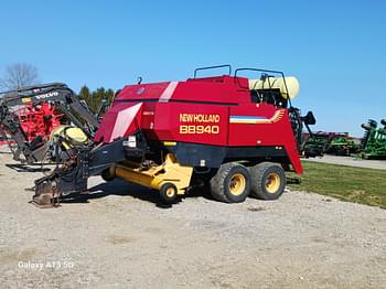 2002 New Holland BB940 Equipment Image0