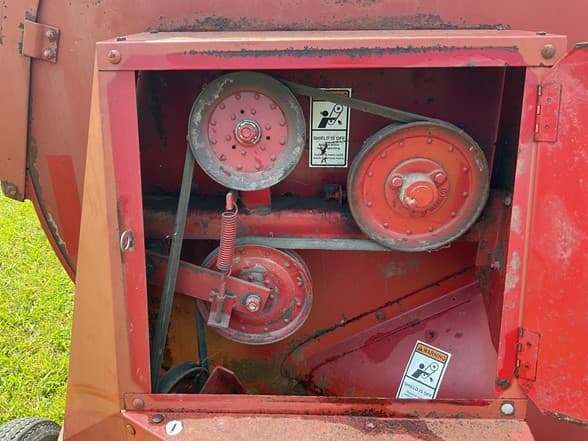 Image of New Holland F62B equipment image 4