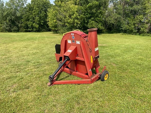 Image of New Holland F62B equipment image 2