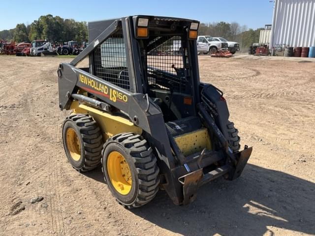 Image of New Holland LS160 equipment image 2