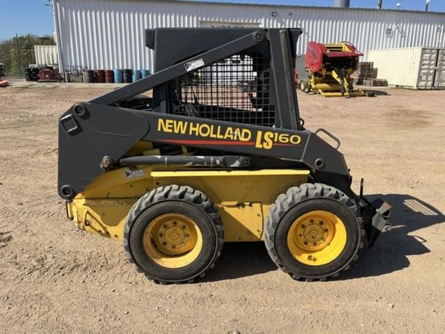 Image of New Holland LS160 equipment image 3