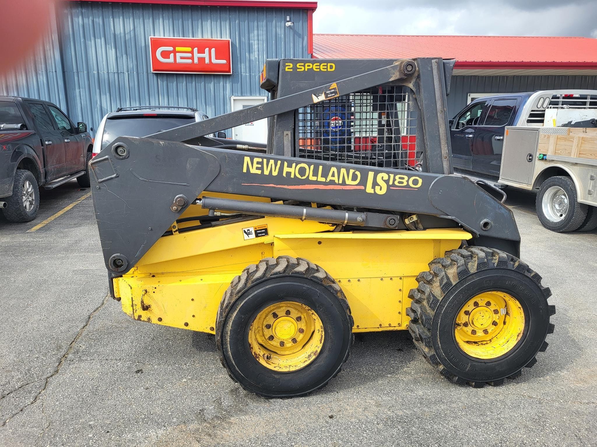 2002 New Holland LS180 Equipment Image0