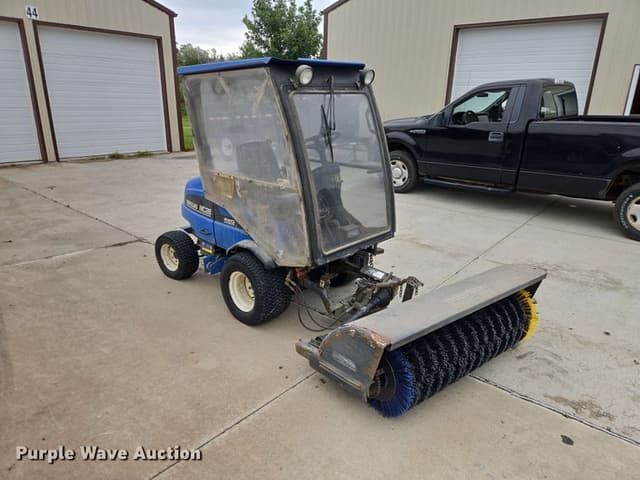 Image of New Holland MC28 equipment image 2