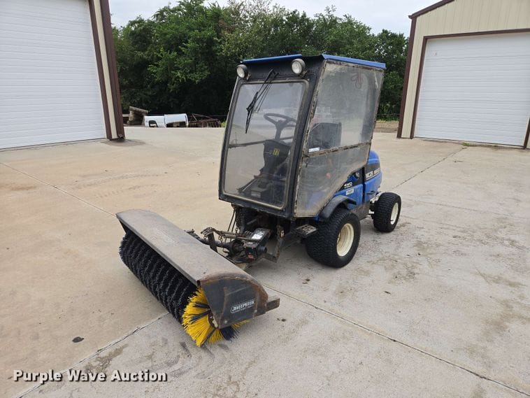 2002 New Holland MC28 Equipment Image0