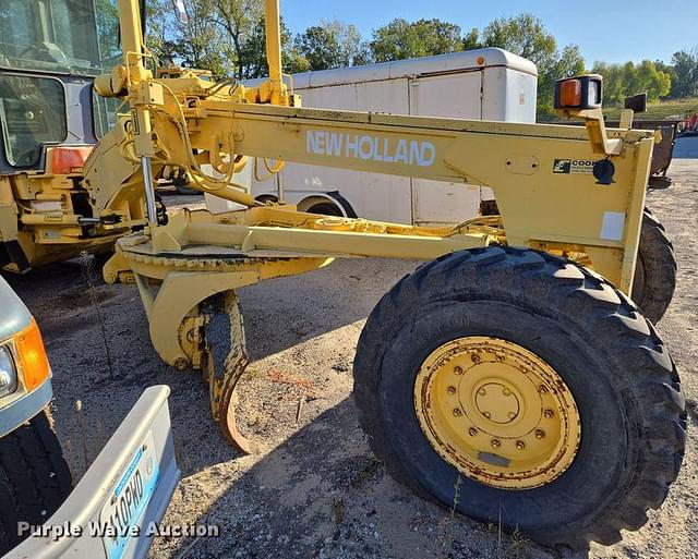 Image of New Holland RG170 equipment image 3