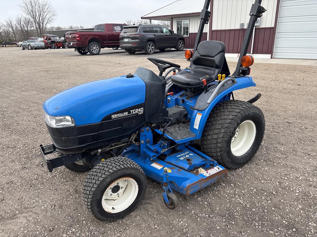 Image of New Holland TC24D Primary image