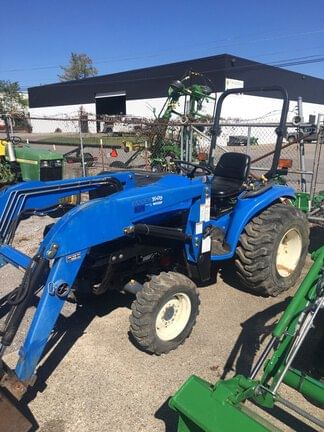 2002 New Holland TC25 Equipment Image0