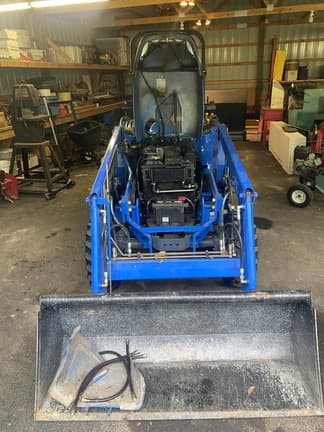 Image of New Holland TC29 equipment image 2