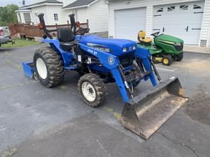 2002 New Holland TC30 Image