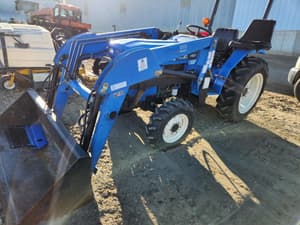 2002 New Holland TC30 Image