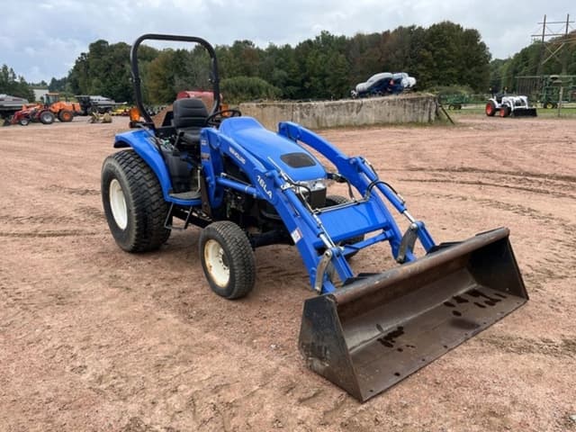 Image of New Holland TC35D equipment image 2
