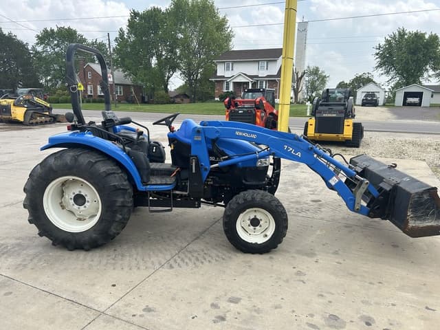 Image of New Holland TC45D equipment image 2