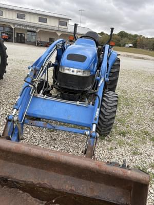 2002 New Holland TC45D Image