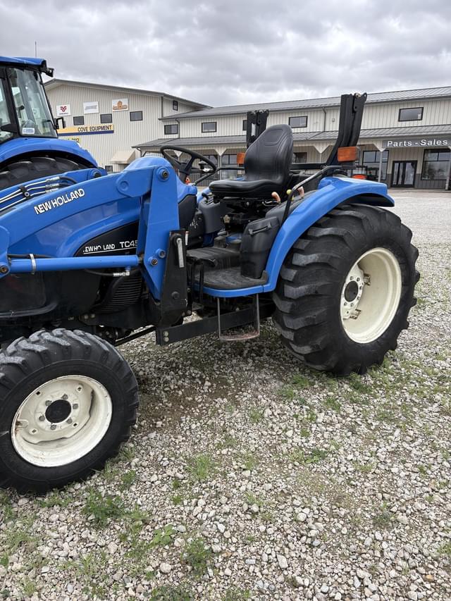 Image of New Holland TC45D equipment image 1