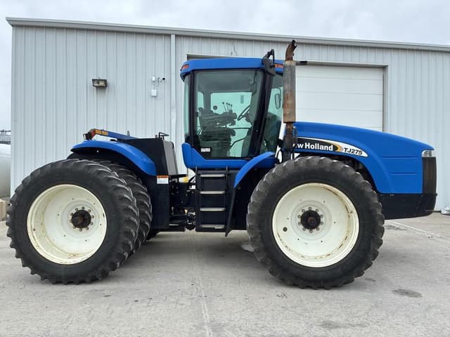 Image of New Holland TJ275 equipment image 3