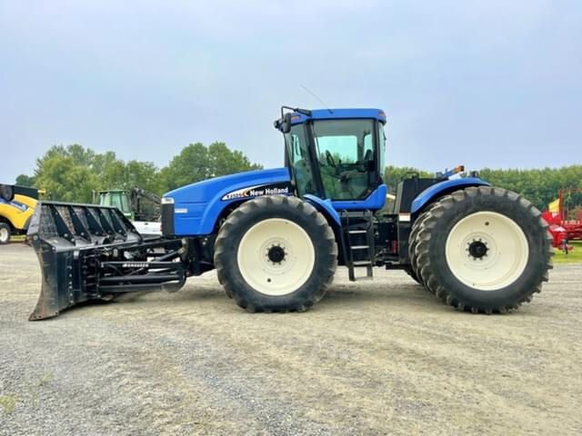 Image of New Holland TJ325 equipment image 1