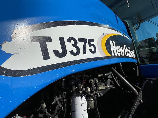 Image of New Holland TJ375 equipment image 2